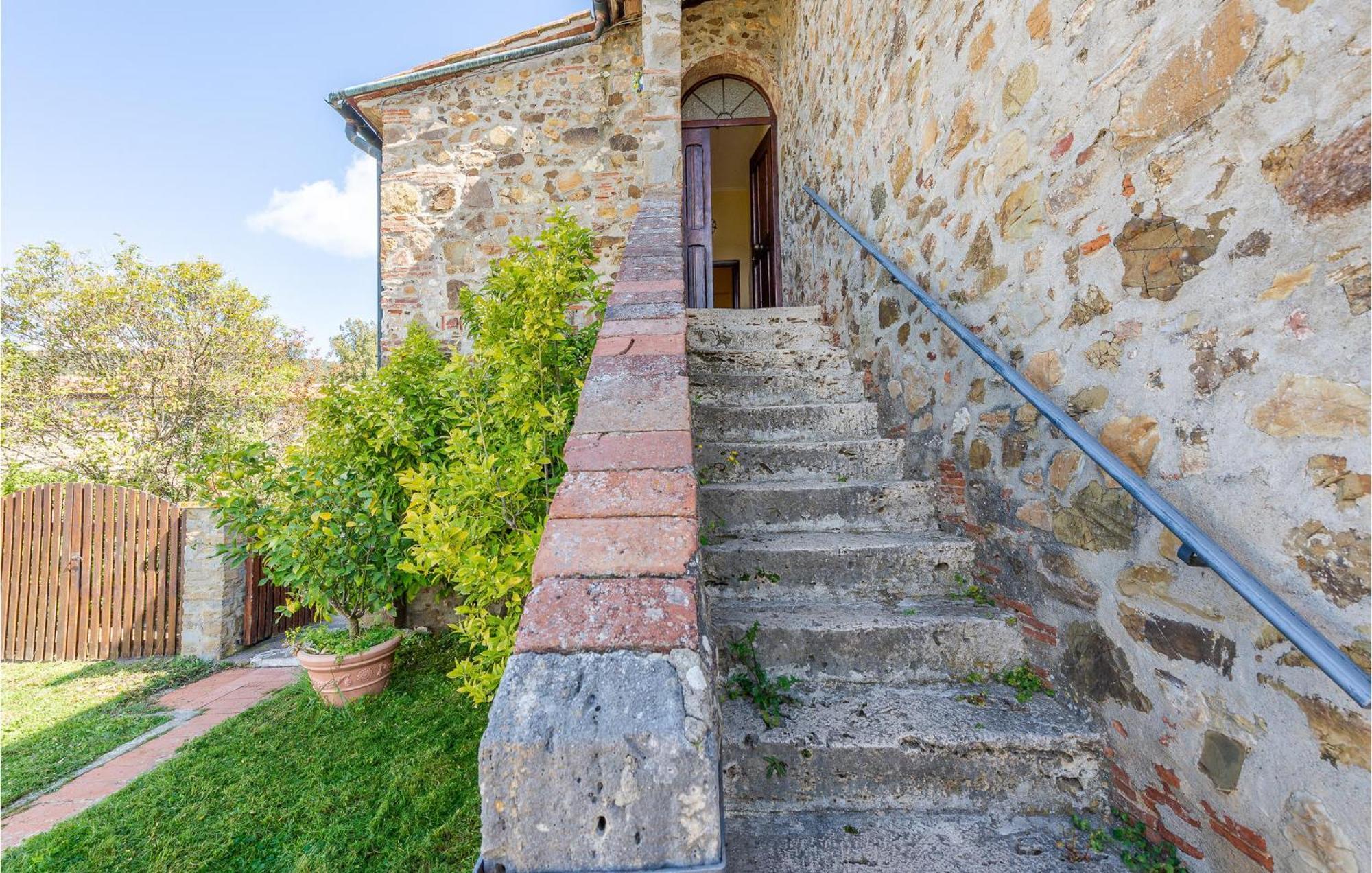 Cozy Home In Massa Marittima Gr With Kitchen Exterior foto