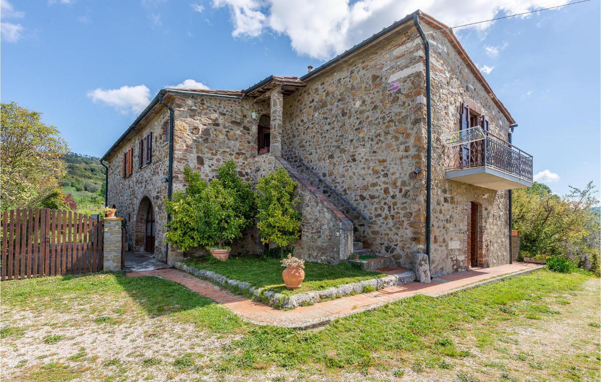 Cozy Home In Massa Marittima Gr With Kitchen Exterior foto